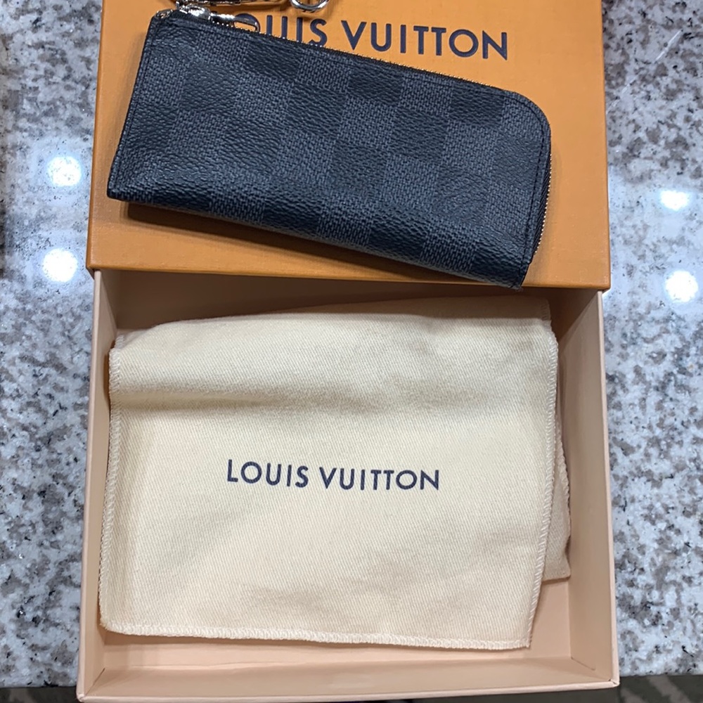 Louis Vuitton coin pouch